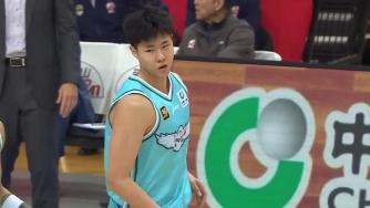 王睿泽18分 杨瀚森12+12+5+6帽 杨文学30+15 青岛大胜四川